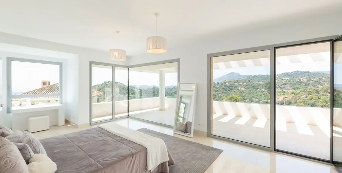 Продажа  отдельно стоящей виллы в Los Arqueros 44