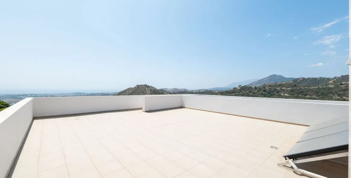 Продажа  отдельно стоящей виллы в Los Arqueros 50