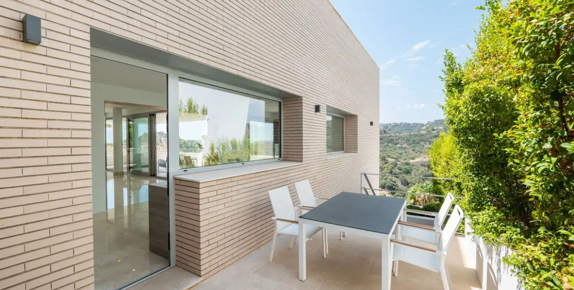 Продажа  отдельно стоящей виллы в Los Arqueros 54