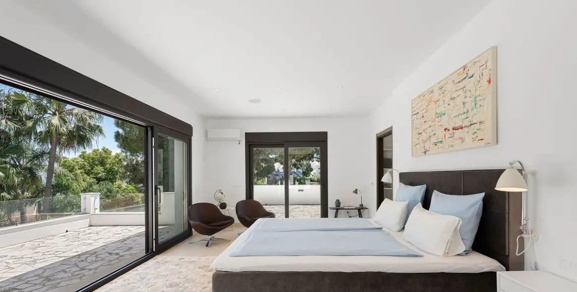 Venta de villa independiente en Nueva Andalucía 15