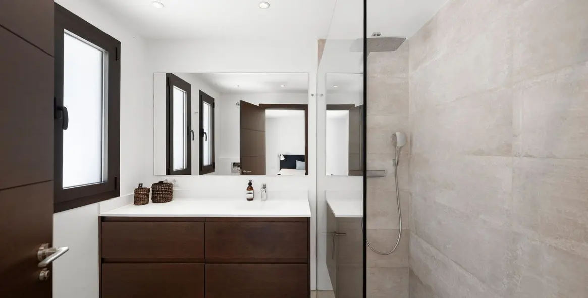 Продажа  отдельно стоящей виллы в Nueva Andalucía 23