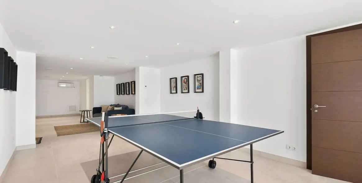 Продажа  отдельно стоящей виллы в Nueva Andalucía 30