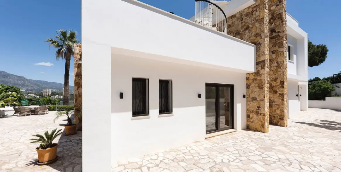 Продажа  отдельно стоящей виллы в Nueva Andalucía 34