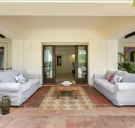 Long-term rent of detached villa in Guadalmina Baja