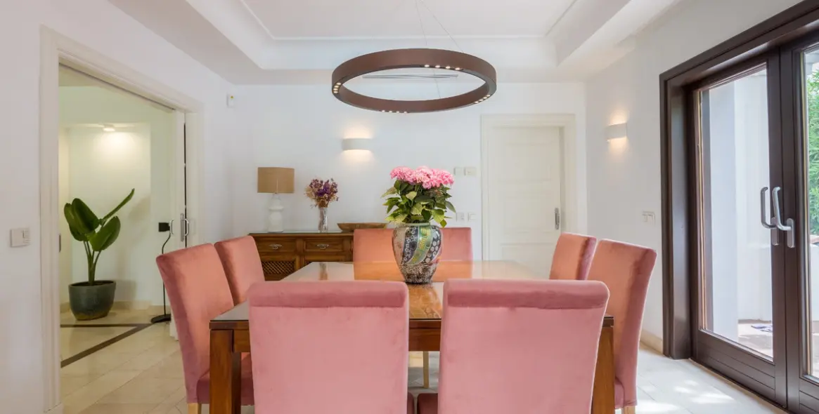 Long-term rent of detached villa in Guadalmina Baja 11