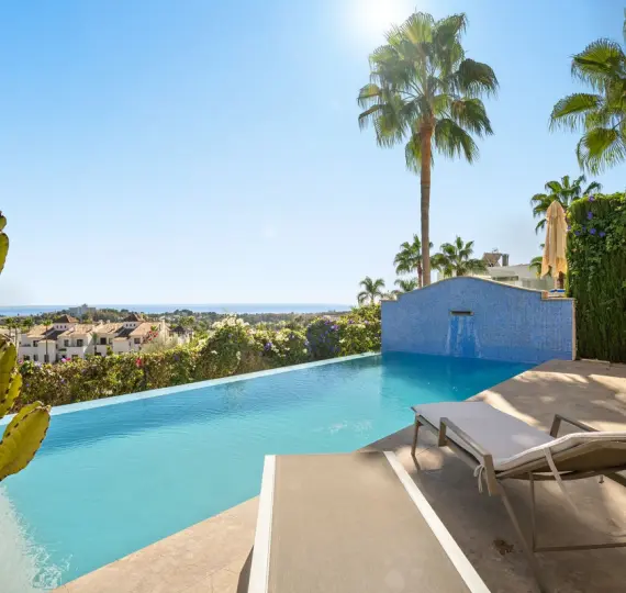 Продажа  отдельно стоящей виллы в El Paraiso