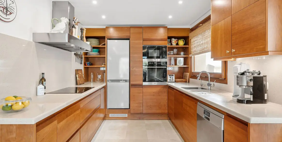 Venta de villa independiente en Nueva Andalucía 8