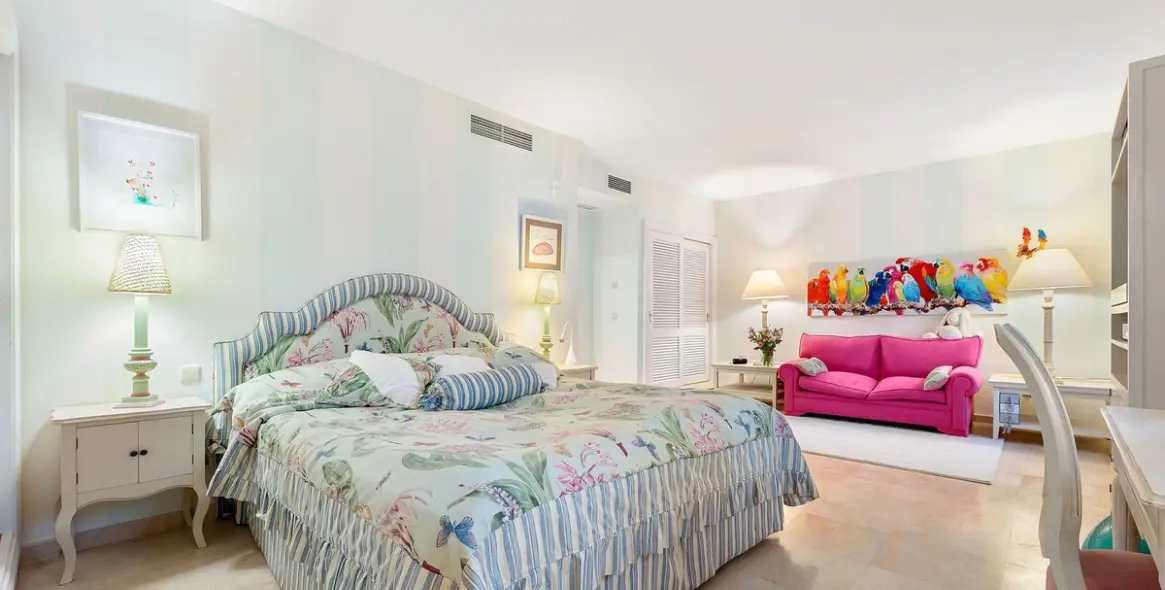 Продажа  отдельно стоящей виллы в Nueva Andalucía 31