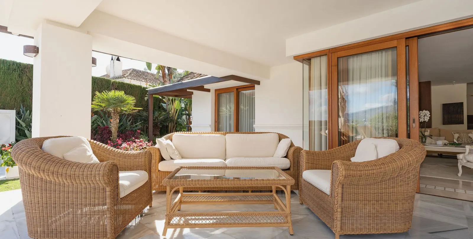Sale of detached villa in Nueva Andalucía 8