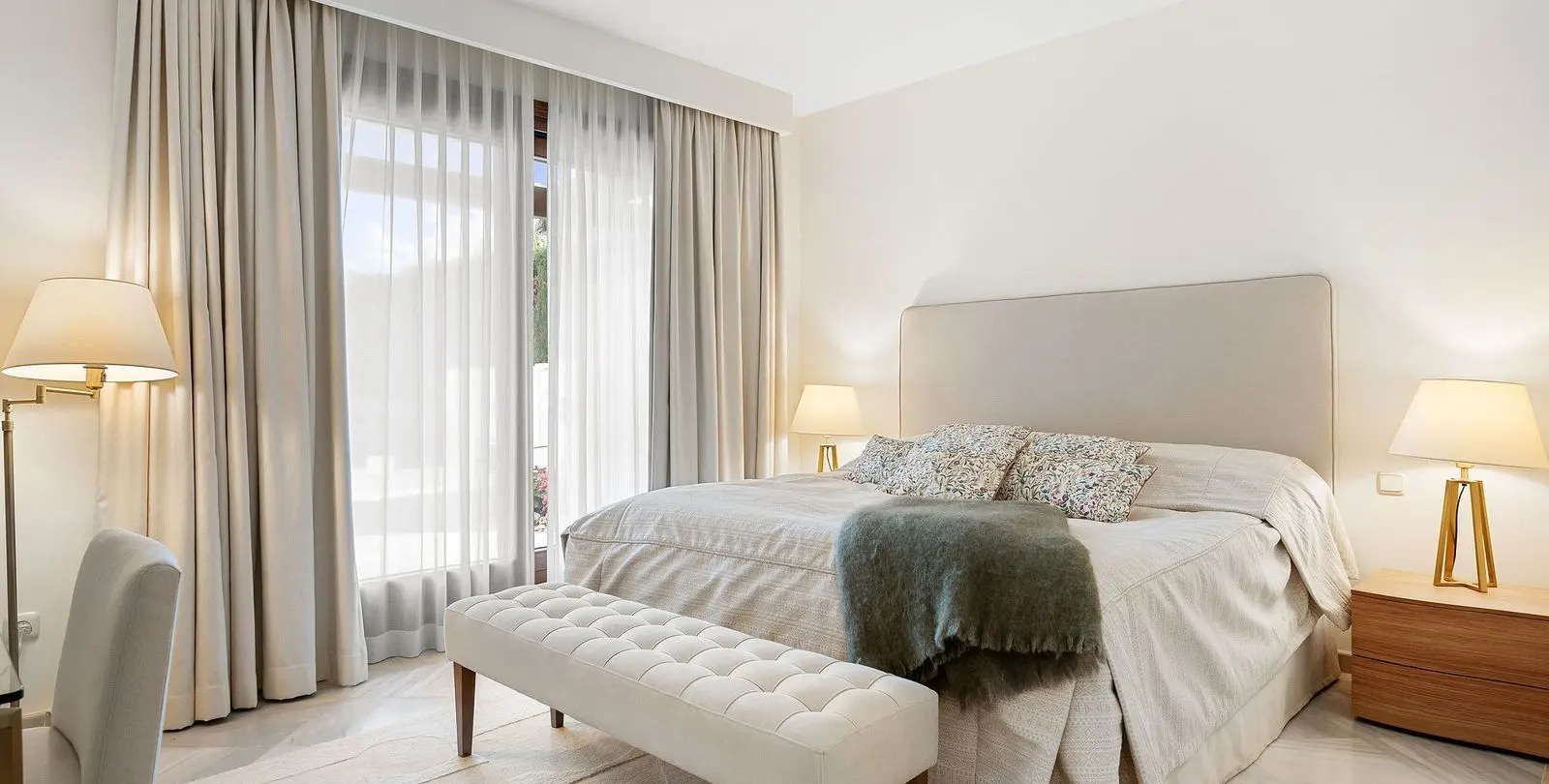Sale of detached villa in Nueva Andalucía 19