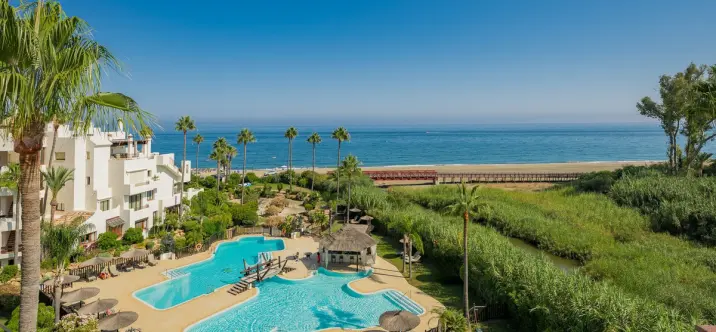 Penthouse R4875964 2