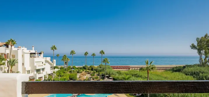 Penthouse R4875964 3