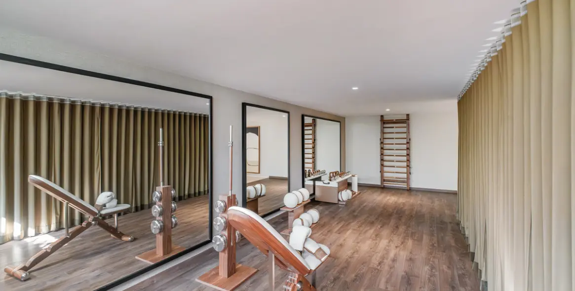 Venta de villa independiente en El Paraiso 19