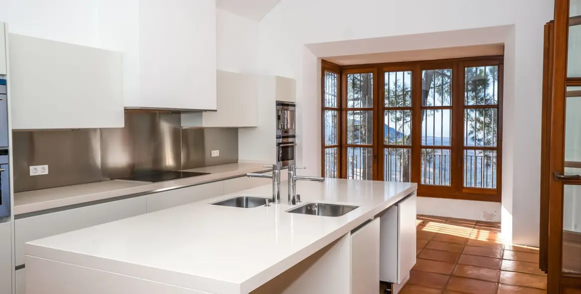 Продажа  отдельно стоящей виллы в Gaucín 2