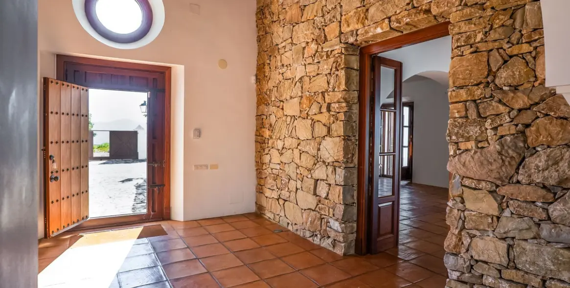 Продажа  отдельно стоящей виллы в Gaucín 8