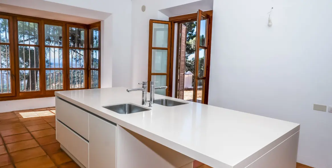 Продажа  отдельно стоящей виллы в Gaucín 20