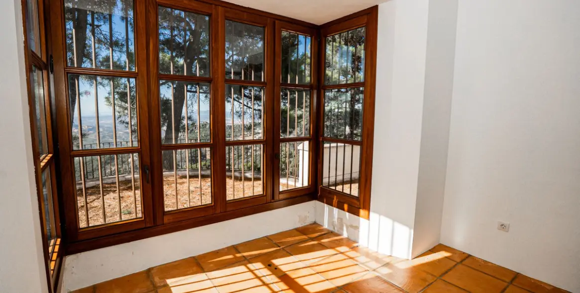 Продажа  отдельно стоящей виллы в Gaucín 22