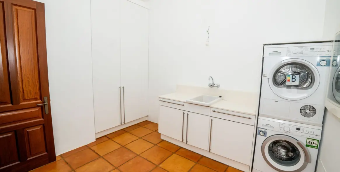 Продажа  отдельно стоящей виллы в Gaucín 45