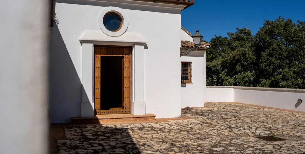 Продажа  отдельно стоящей виллы в Gaucín 46