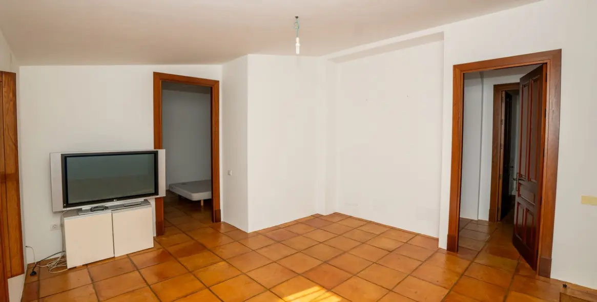 Продажа  отдельно стоящей виллы в Gaucín 48