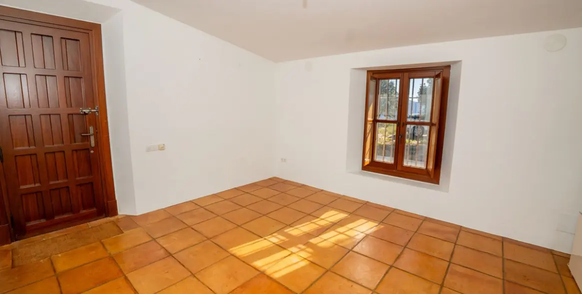 Продажа  отдельно стоящей виллы в Gaucín 60