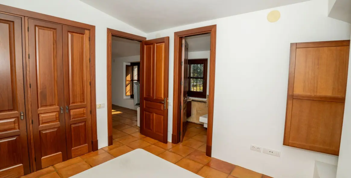 Продажа  отдельно стоящей виллы в Gaucín 80