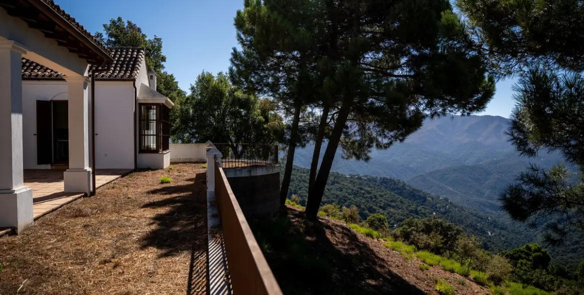 Продажа  отдельно стоящей виллы в Gaucín 87