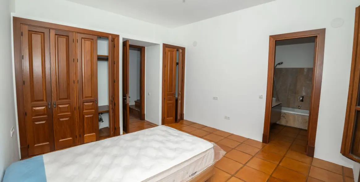 Продажа  отдельно стоящей виллы в Gaucín 99