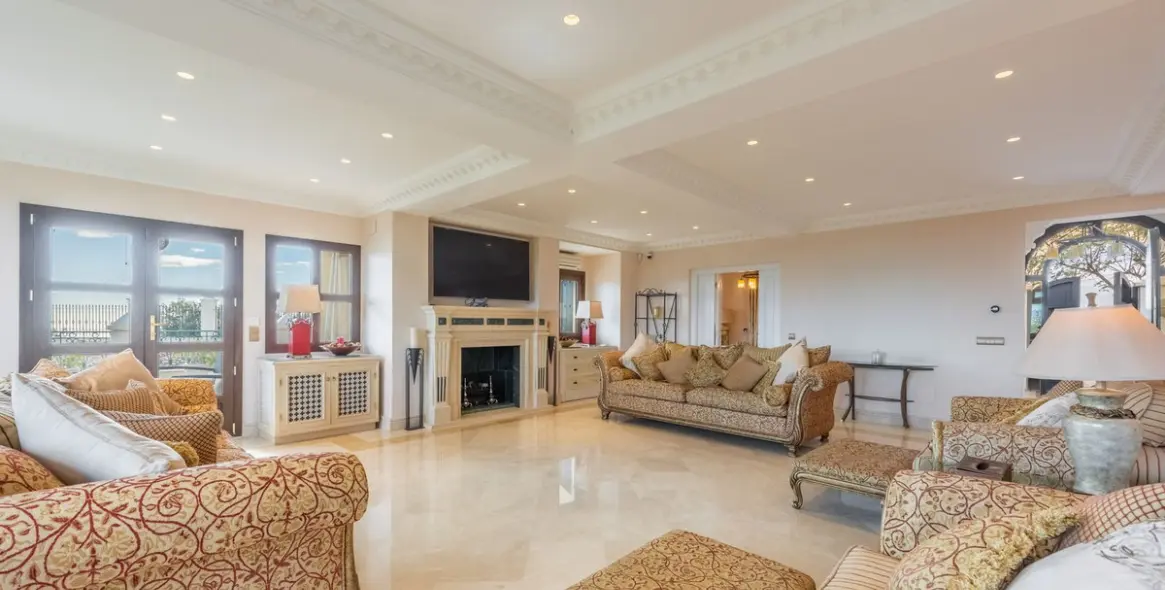 Venta de villa independiente en Estepona 11