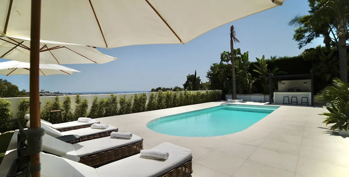 Продажа  отдельно стоящей виллы в La Quinta 28