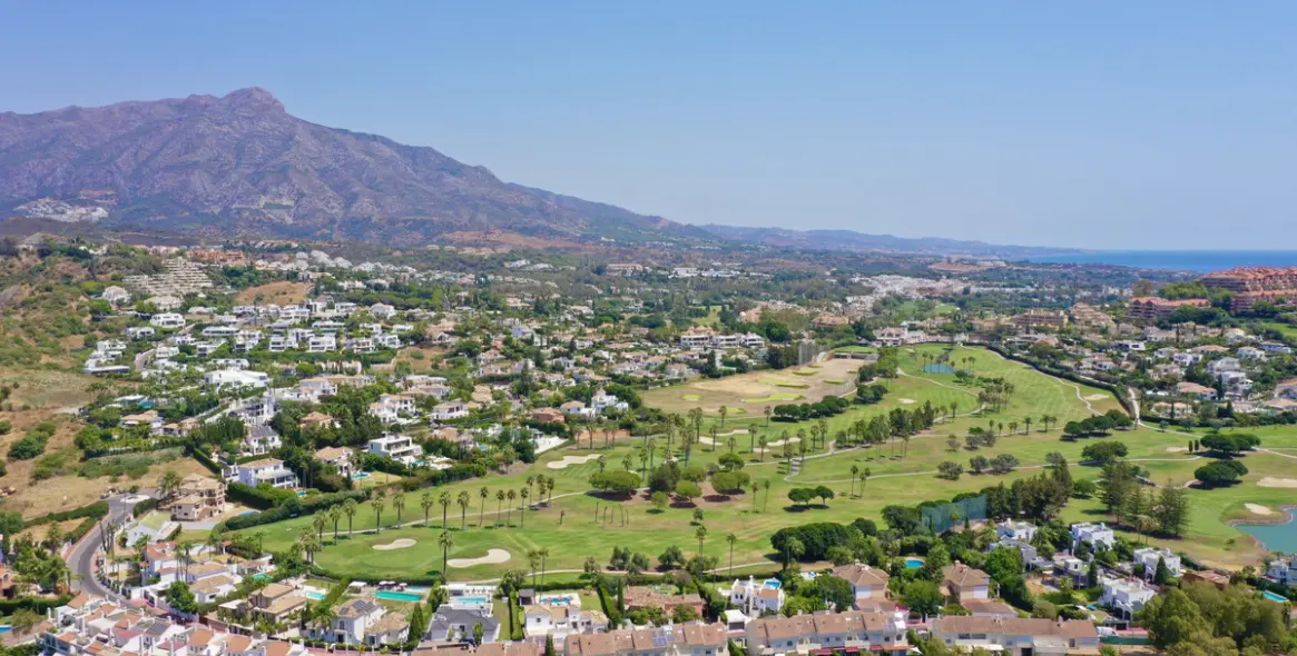 Продажа  отдельно стоящей виллы в La Quinta 38