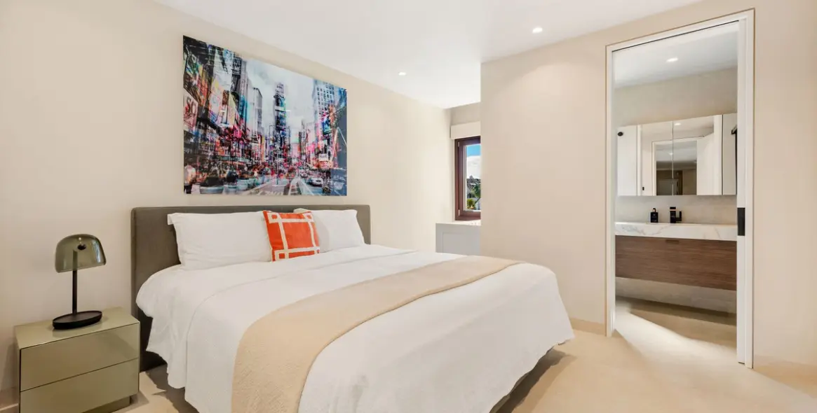 Sale of penthouse in The Golden Mile 16