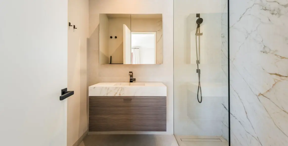 Sale of penthouse in The Golden Mile 21