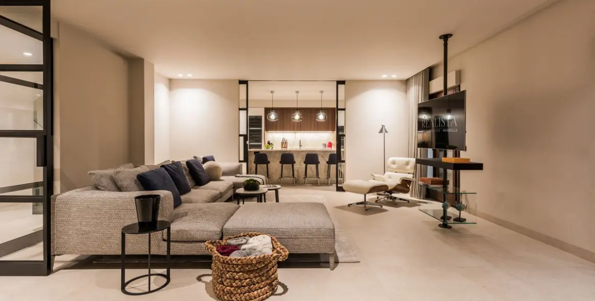 Sale of penthouse in The Golden Mile 27