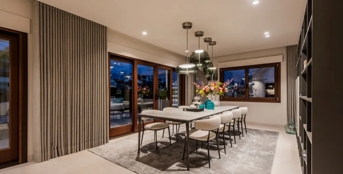 Sale of penthouse in The Golden Mile 29