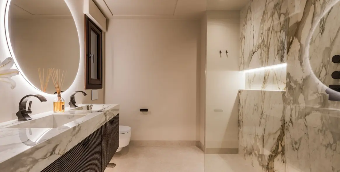 Sale of penthouse in The Golden Mile 31