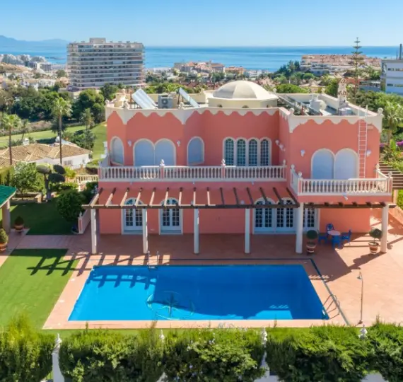 Detached villa R2899148