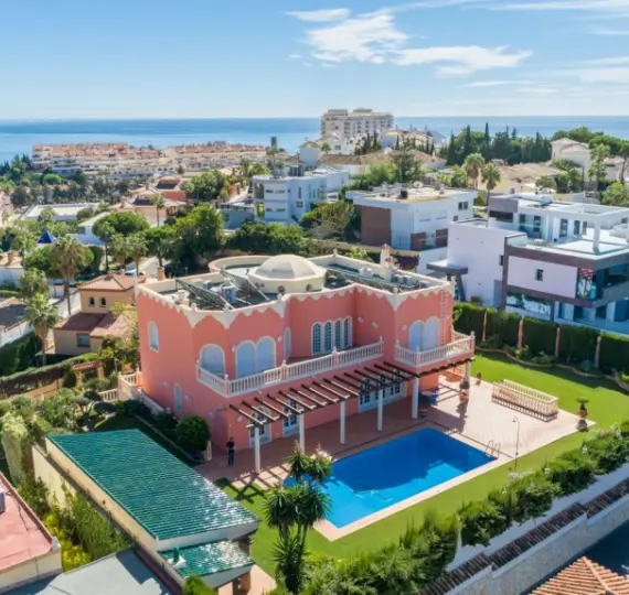 Detached villa R2899148