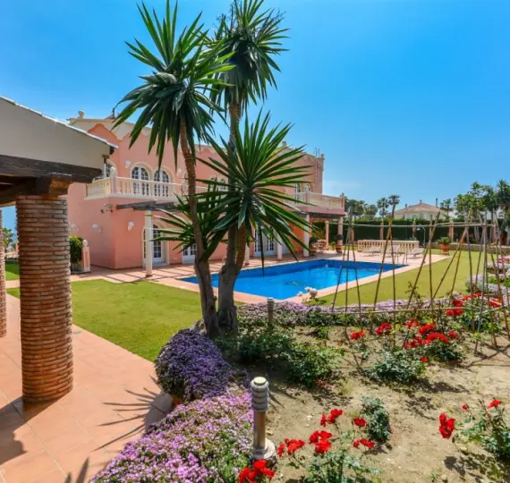 Detached villa R2899148