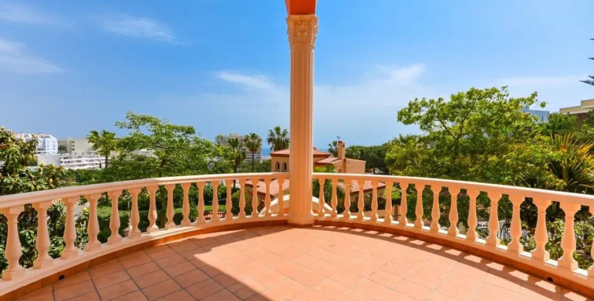 Sale of detached villa in Benalmadena 12