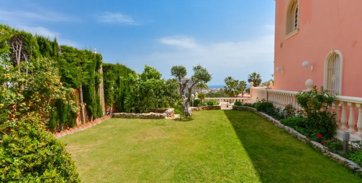 Sale of detached villa in Benalmadena 13