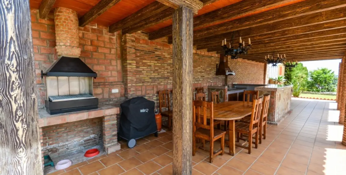 Sale of detached villa in Benalmadena 16