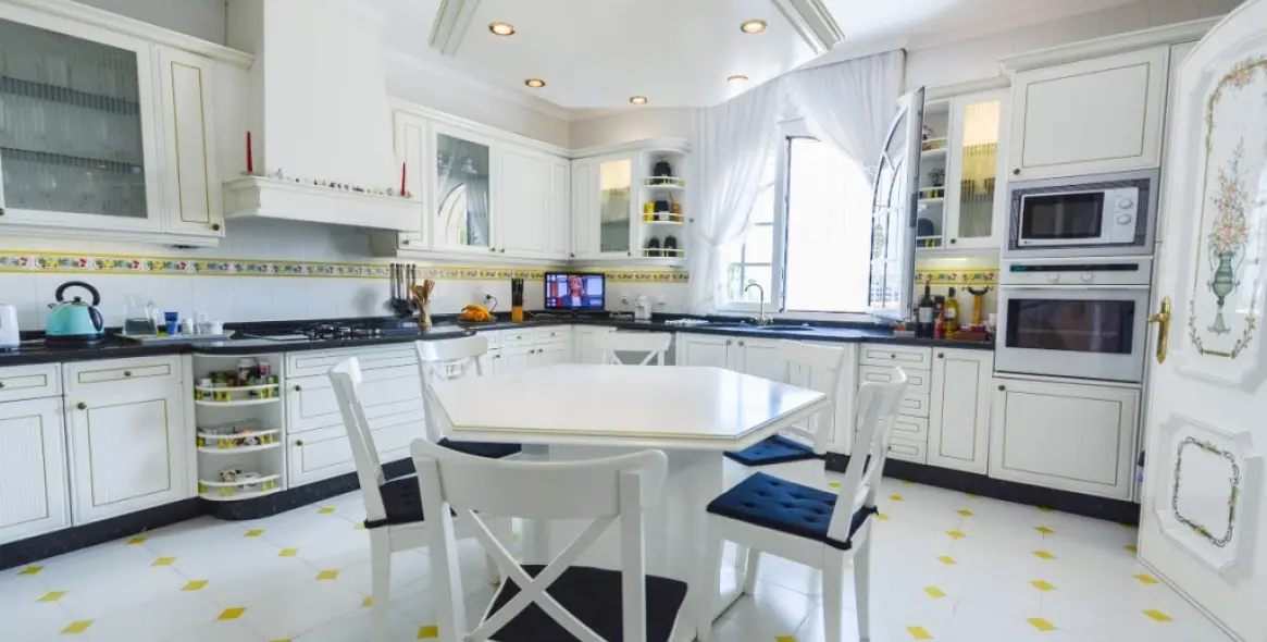 Sale of detached villa in Benalmadena 31