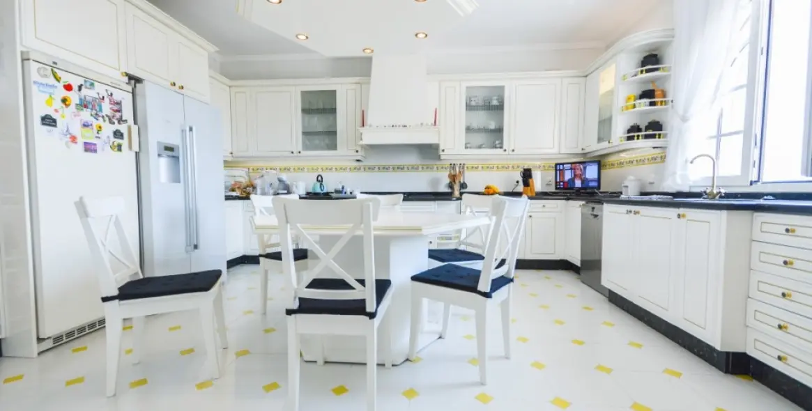 Sale of detached villa in Benalmadena 32