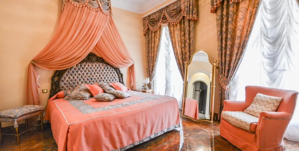 Sale of detached villa in Benalmadena 46