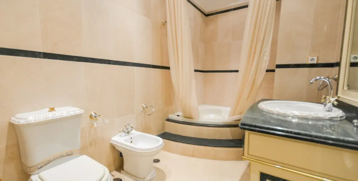 Sale of detached villa in Benalmadena 49