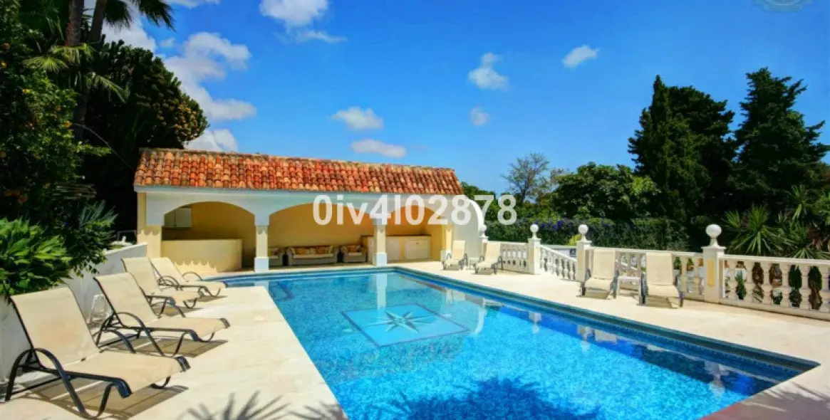 Sale of detached villa in Benalmádena (district Benalmádena Pueblo ) 4