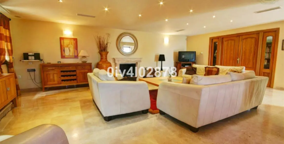 Sale of detached villa in Benalmádena (district Benalmádena Pueblo ) 10