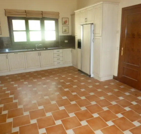 Продажа  отдельно стоящей виллы в Benahavís