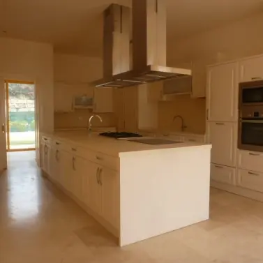 Sale of detached villa in Benahavís